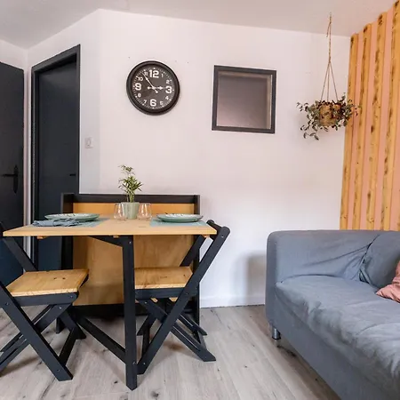 Centre Historique Route Des Vins アパート タン